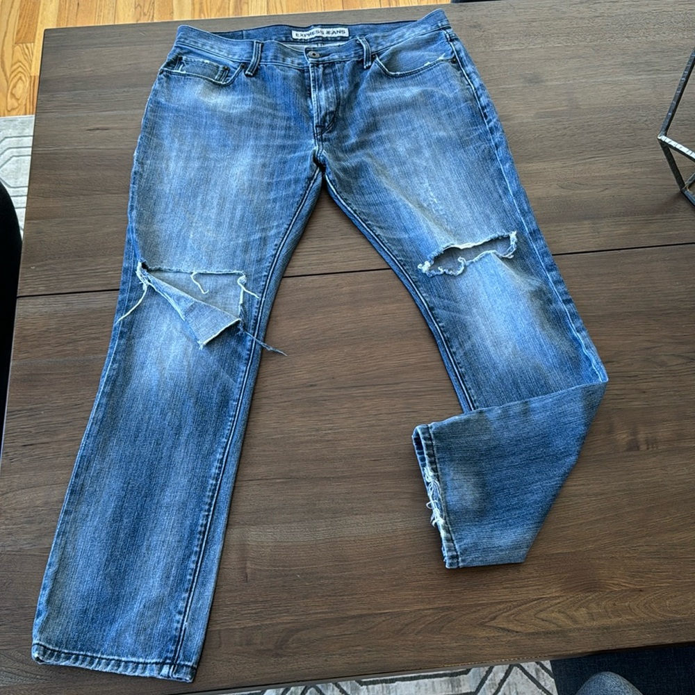 Express Men's Distressed Rocco Jeans 👖 34x32